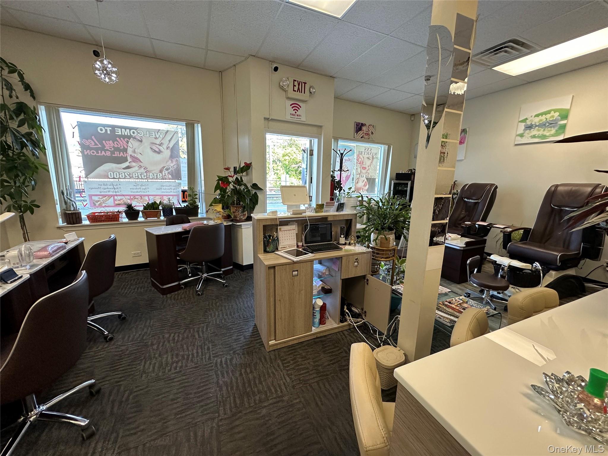 414 Elwood Avenue, Hawthorne, NY 10532