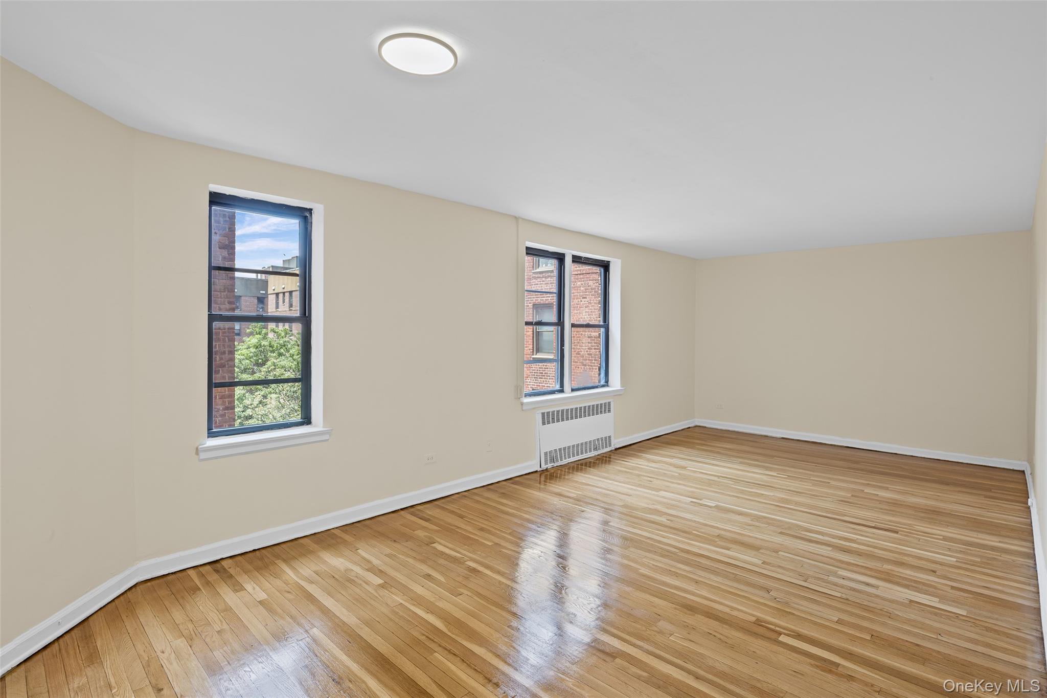 65-39 108th Street # E-10, Forest Hills, NY 11375