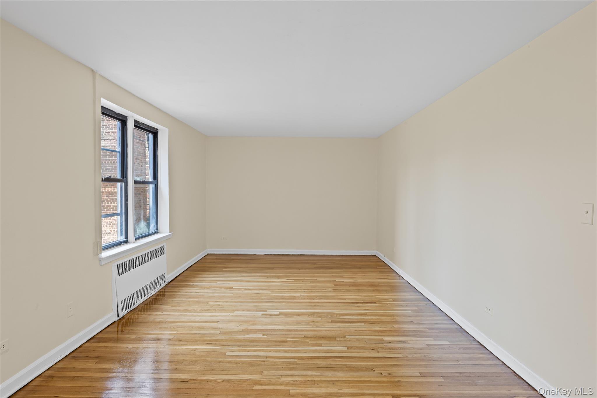 65-39 108th Street # E-10, Forest Hills, NY 11375