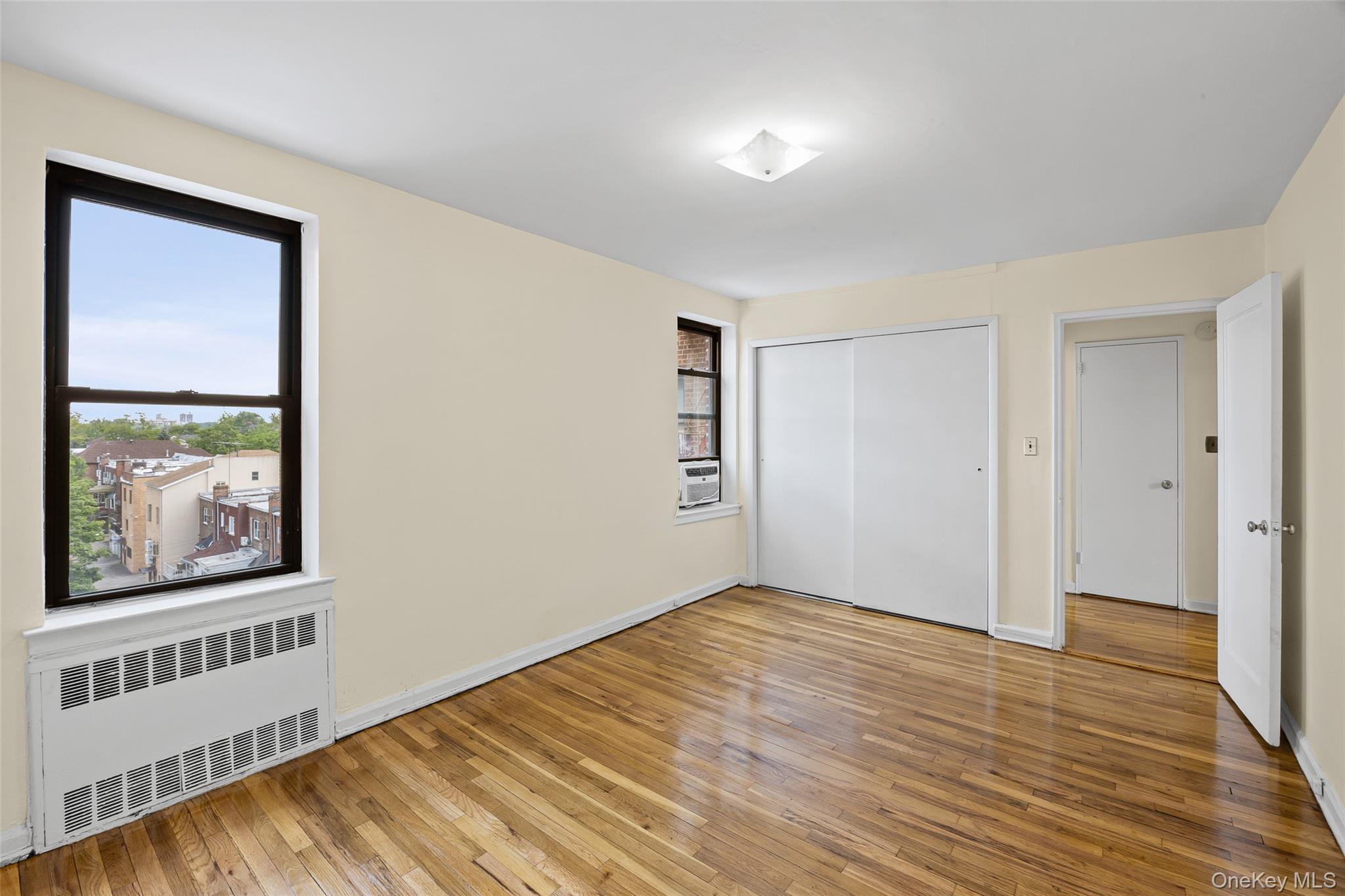 65-39 108th Street # E-10, Forest Hills, NY 11375