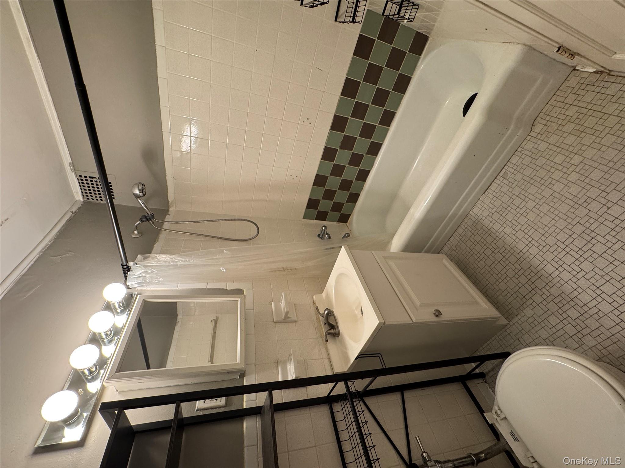 125 Beach 124th Street # 2L, Rockaway Beach, NY 11694