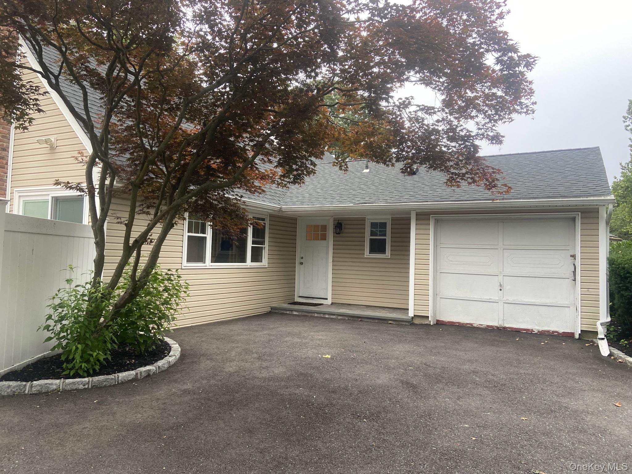 5 Arcadia Drives, Dix Hills, NY 11746