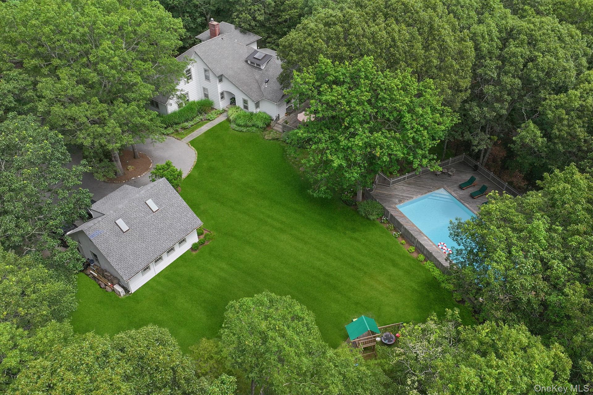 3380 Noyac Road, Sag Harbor, NY 11963