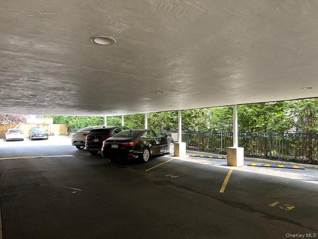 21 Bond Street # 2C, Great Neck, NY 11021