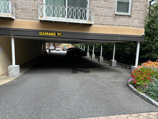 21 Bond Street # 2C, Great Neck, NY 11021