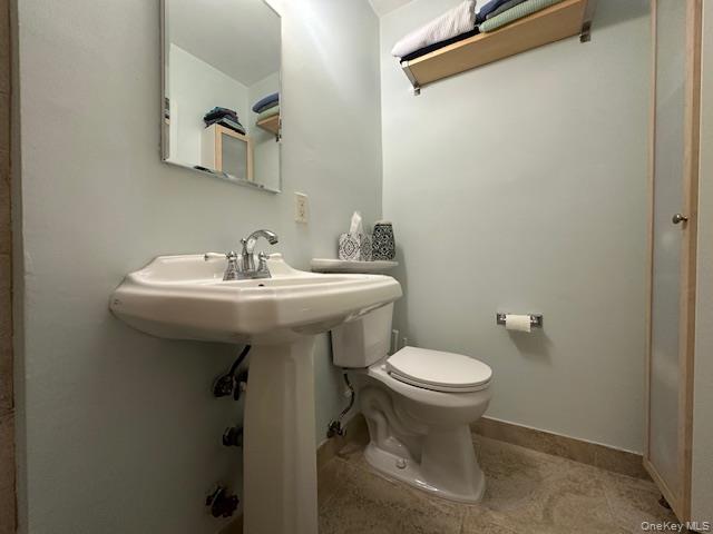 21 Bond Street # 2C, Great Neck, NY 11021