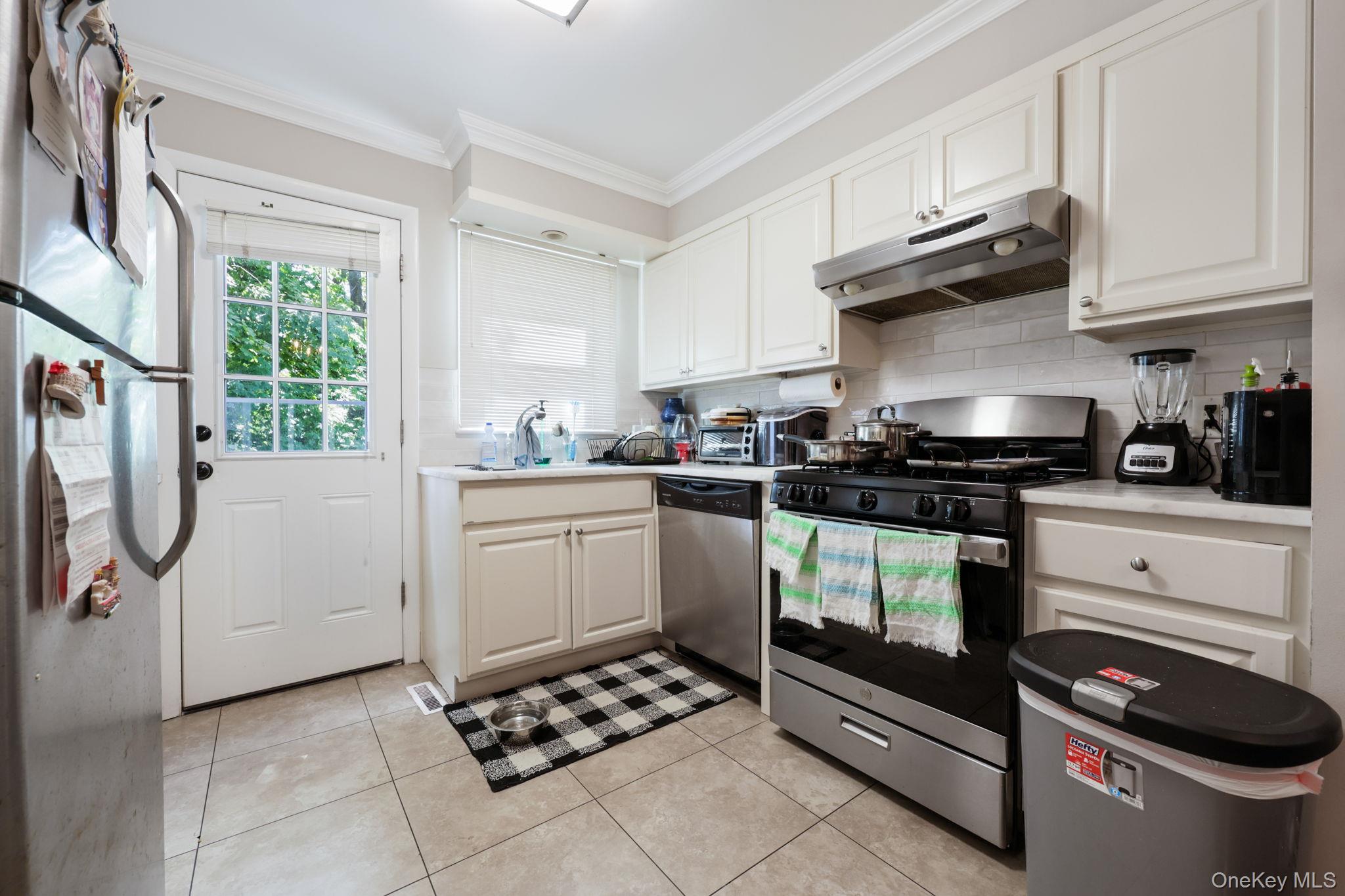 115 Calvert Street, Harrison, NY 10528