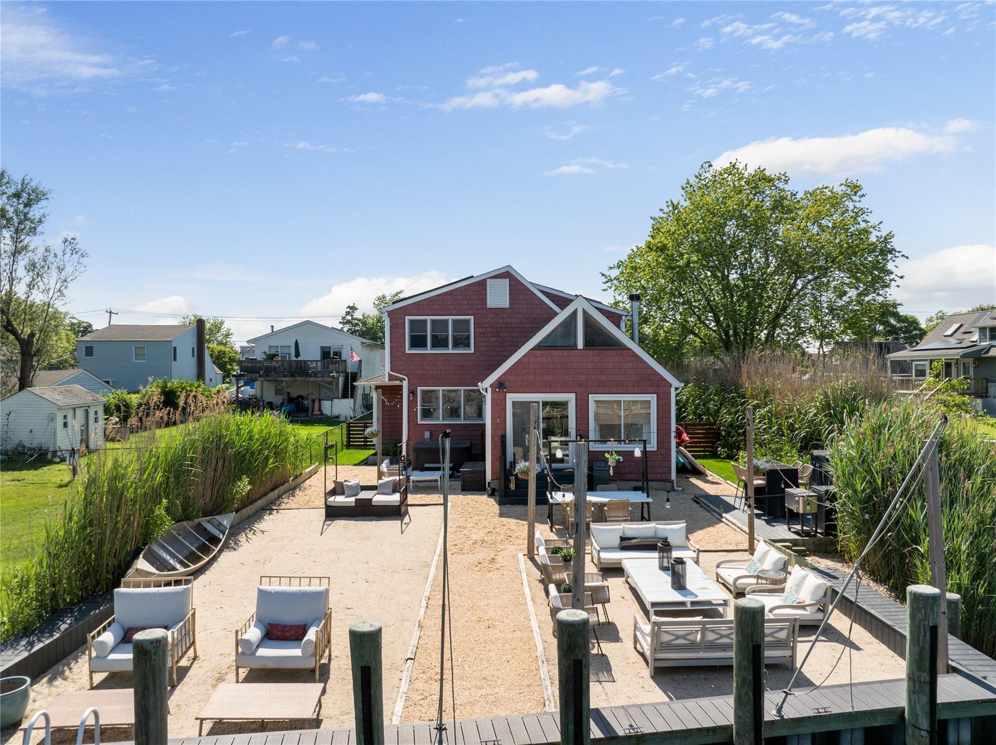 275 Baylawn Avenue, Copiague, NY 11726