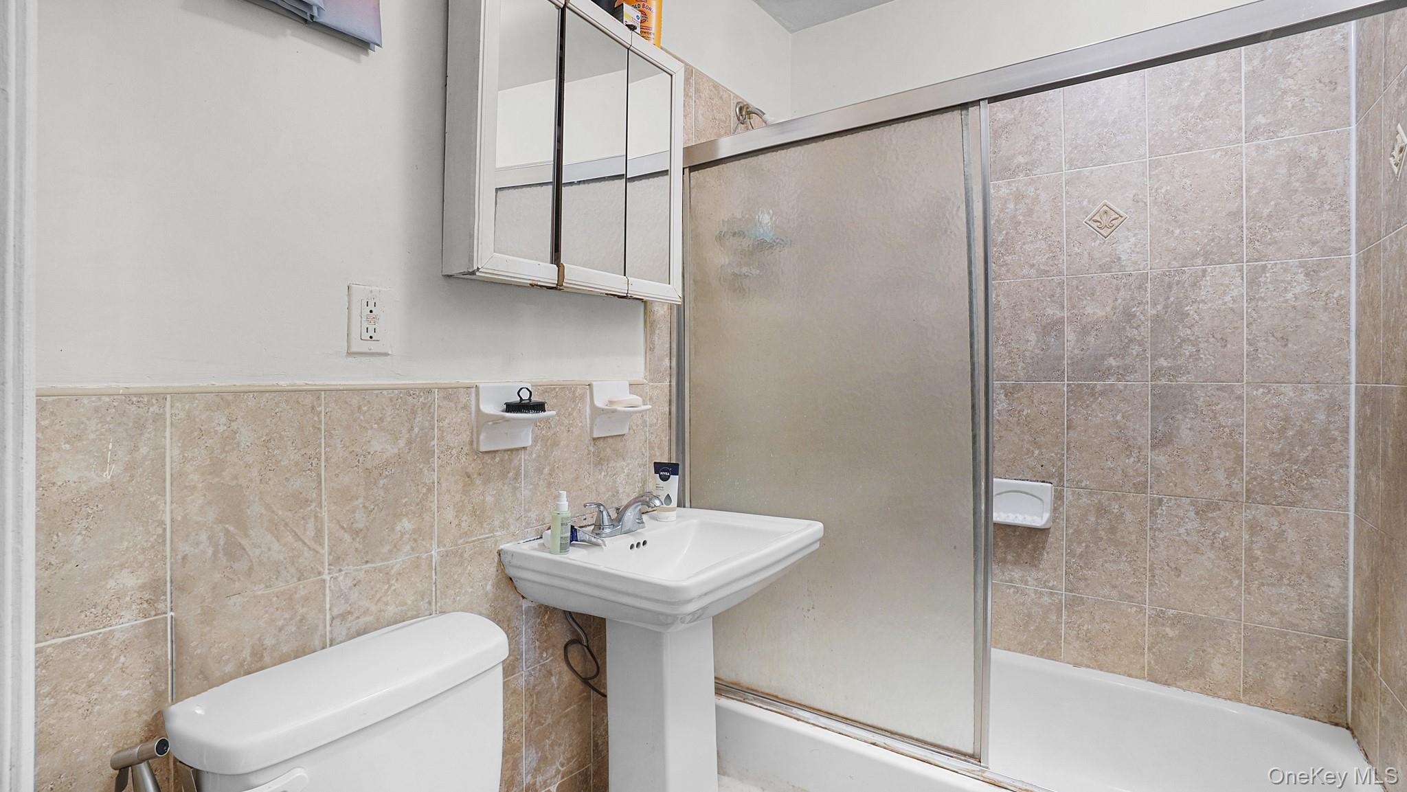 1184 E 54 Street, Brooklyn, NY 11234