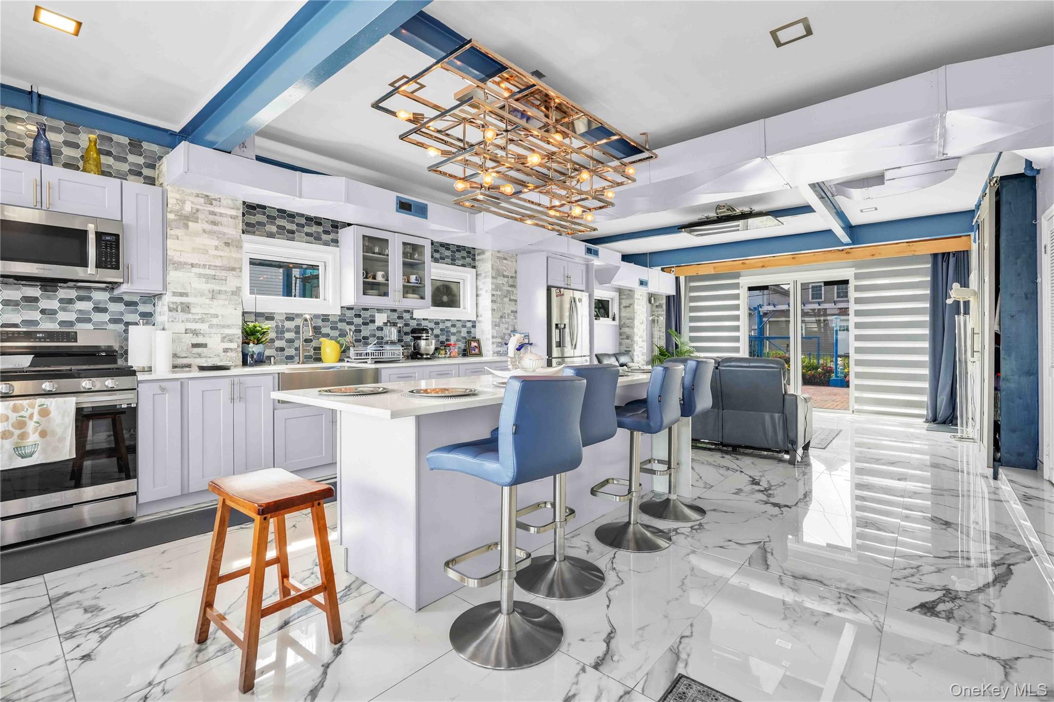 15579 Bayview Avenue, Rosedale, NY 11422