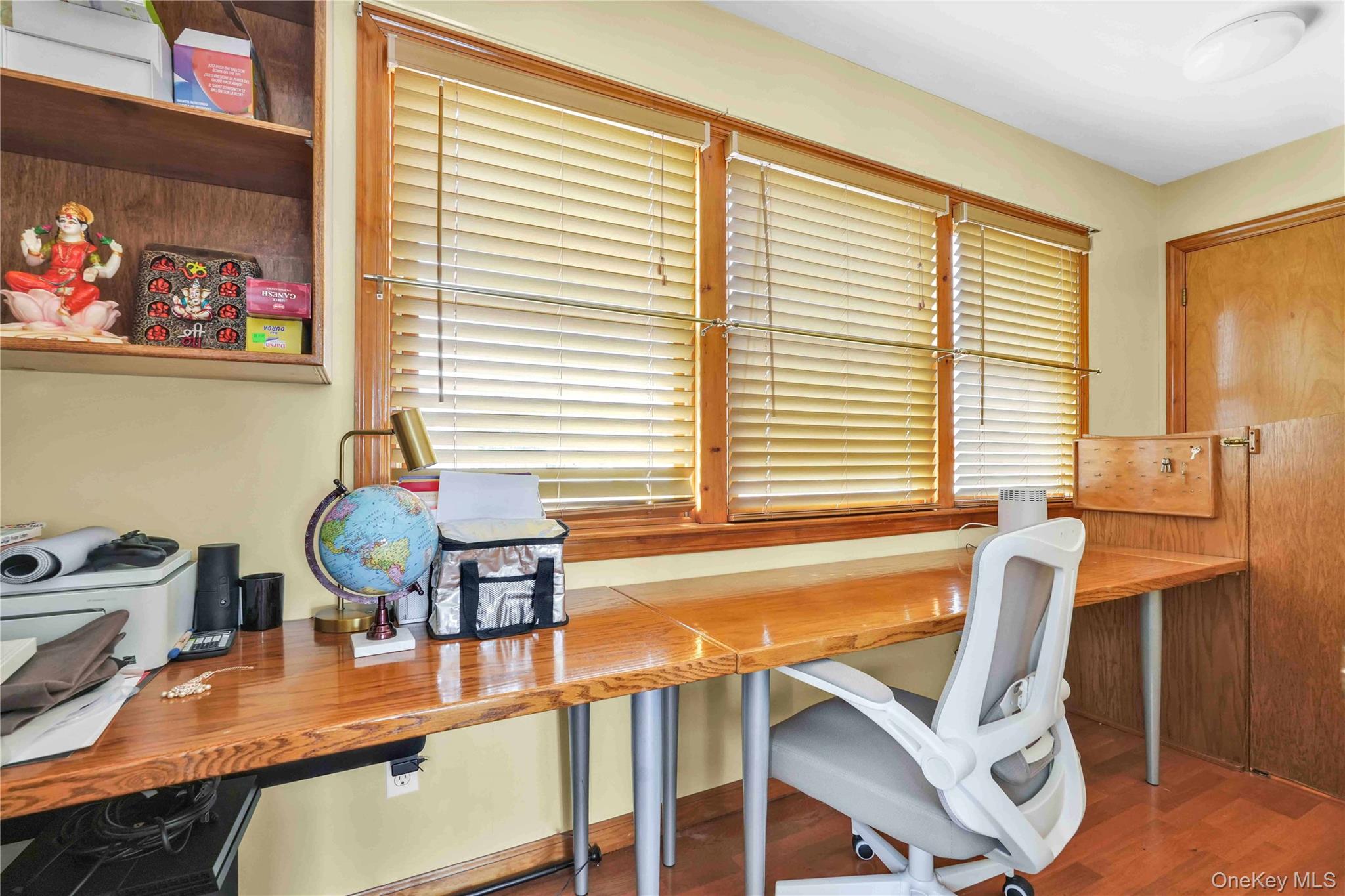 15579 Bayview Avenue, Rosedale, NY 11422