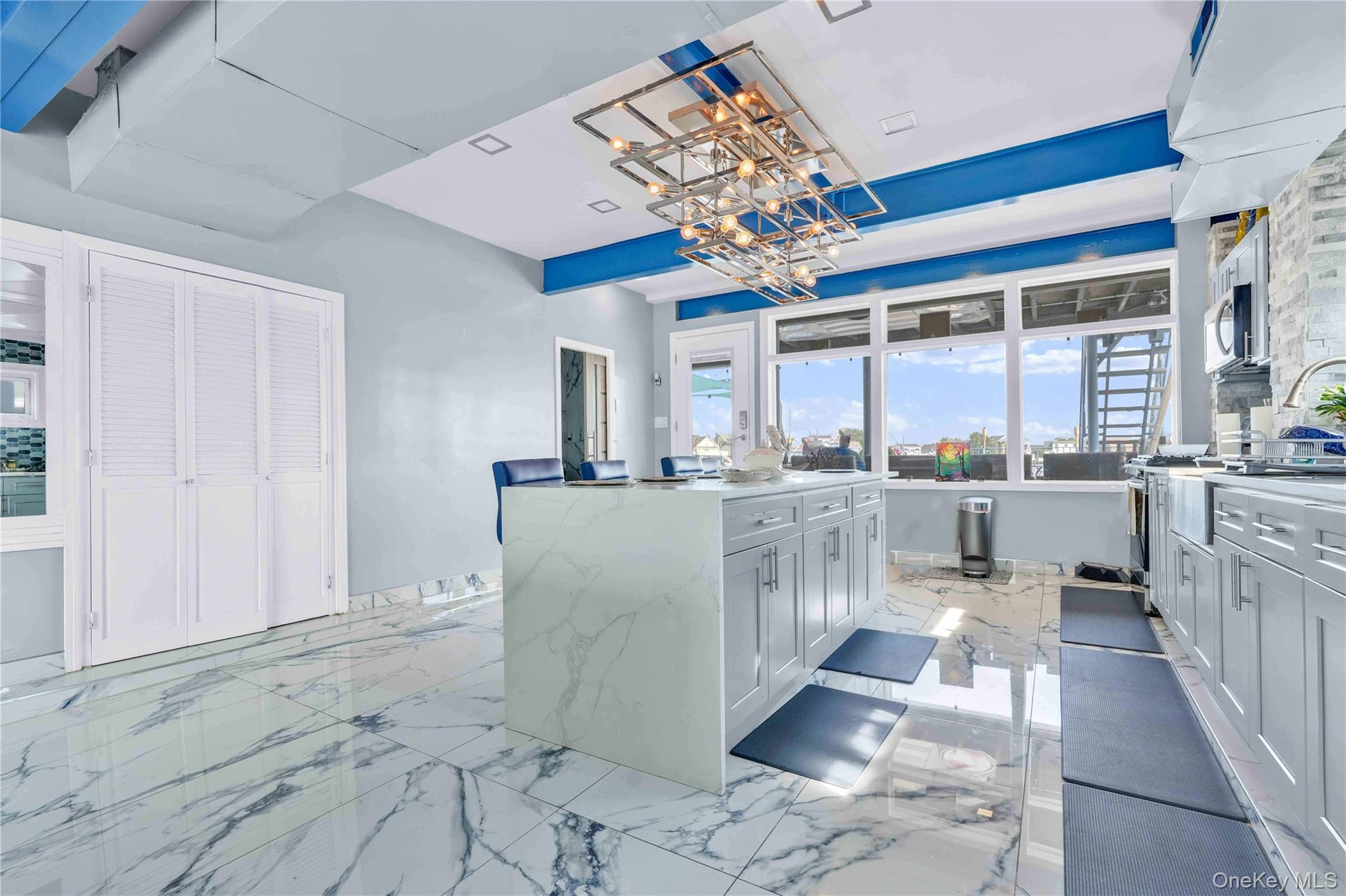 15579 Bayview Avenue, Rosedale, NY 11422