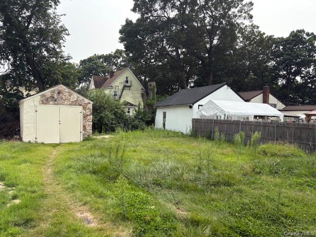 110 Woodside Avenue, Freeport, NY 11520