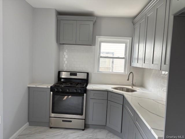 110 Woodside Avenue, Freeport, NY 11520