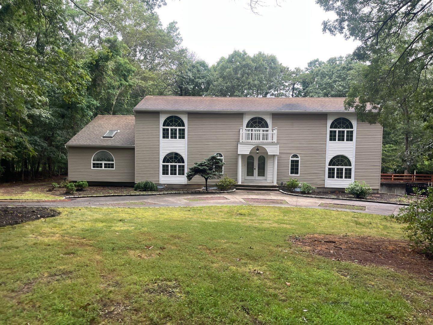 4 Doe Run, Manorville, NY 11949