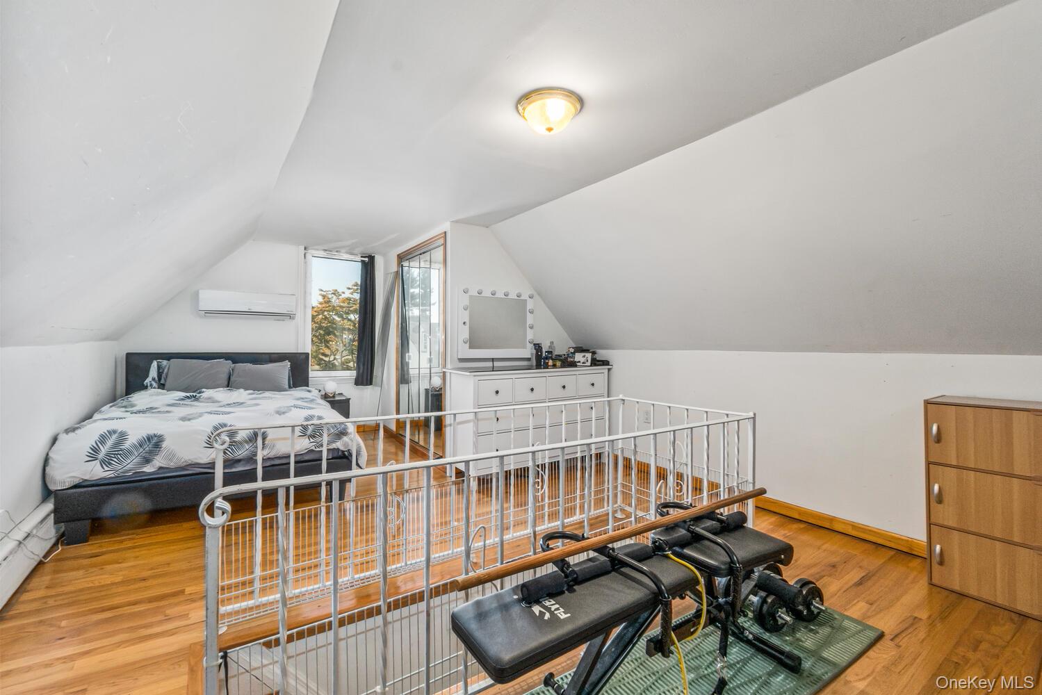 44-06 Jessie Court, Little Neck, NY 11363