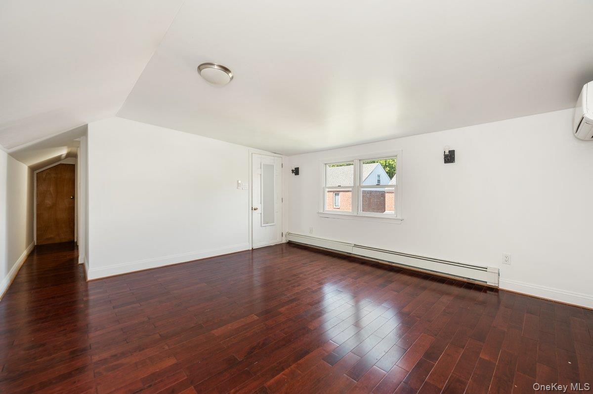 1861 Hering Avenue, Bronx, NY 10461