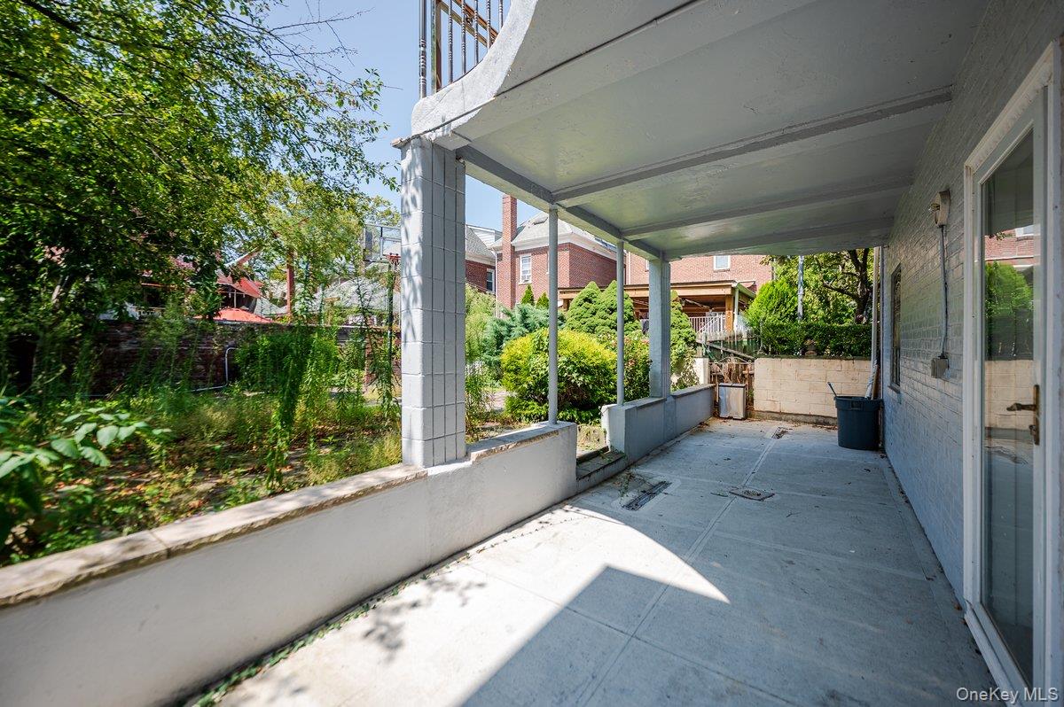 1861 Hering Avenue, Bronx, NY 10461