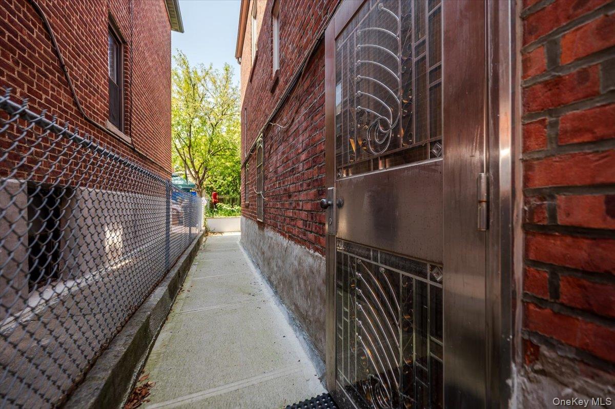 1861 Hering Avenue, Bronx, NY 10461