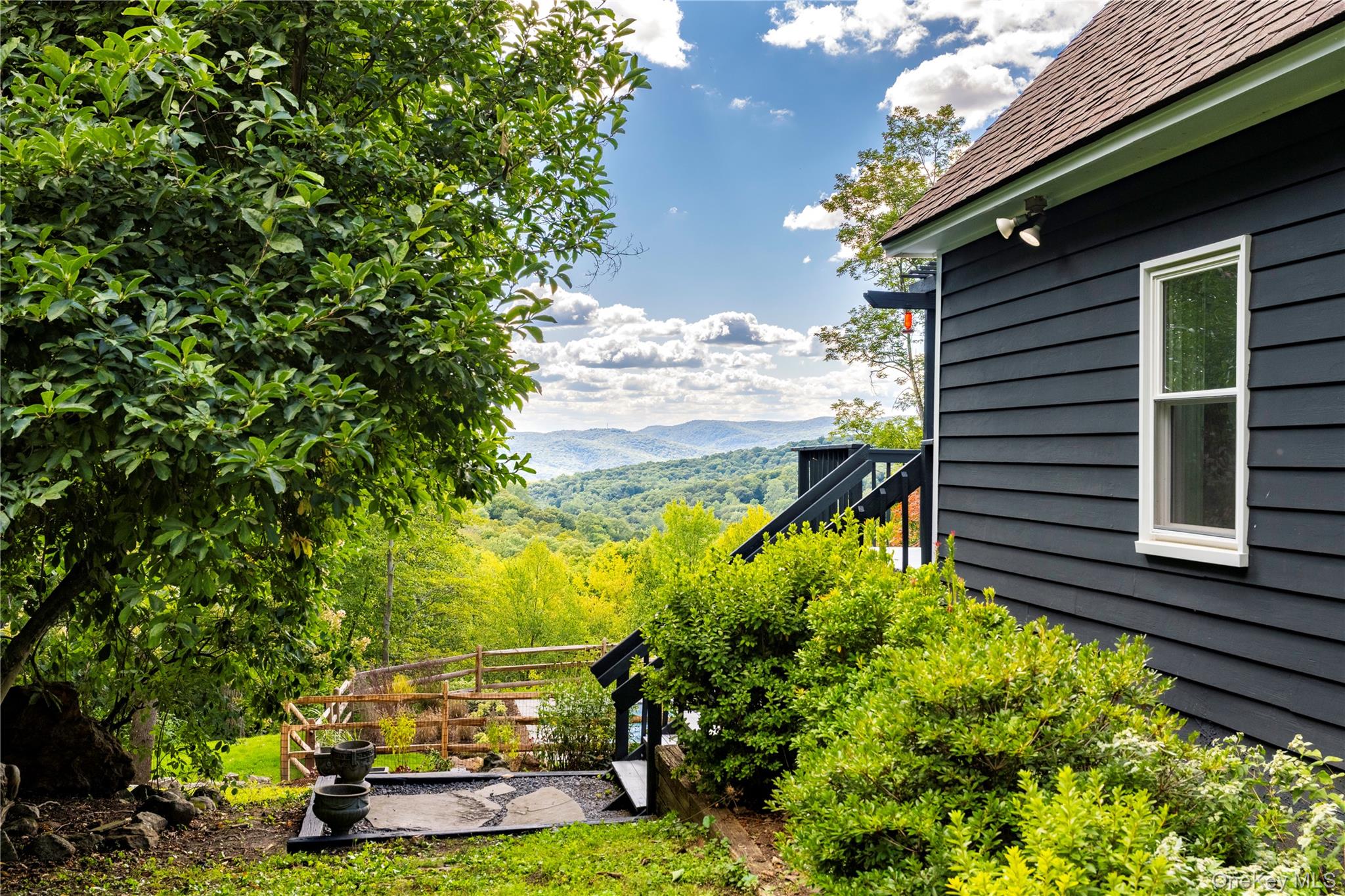 35 Garrison Woods Road, Garrison, NY 10524