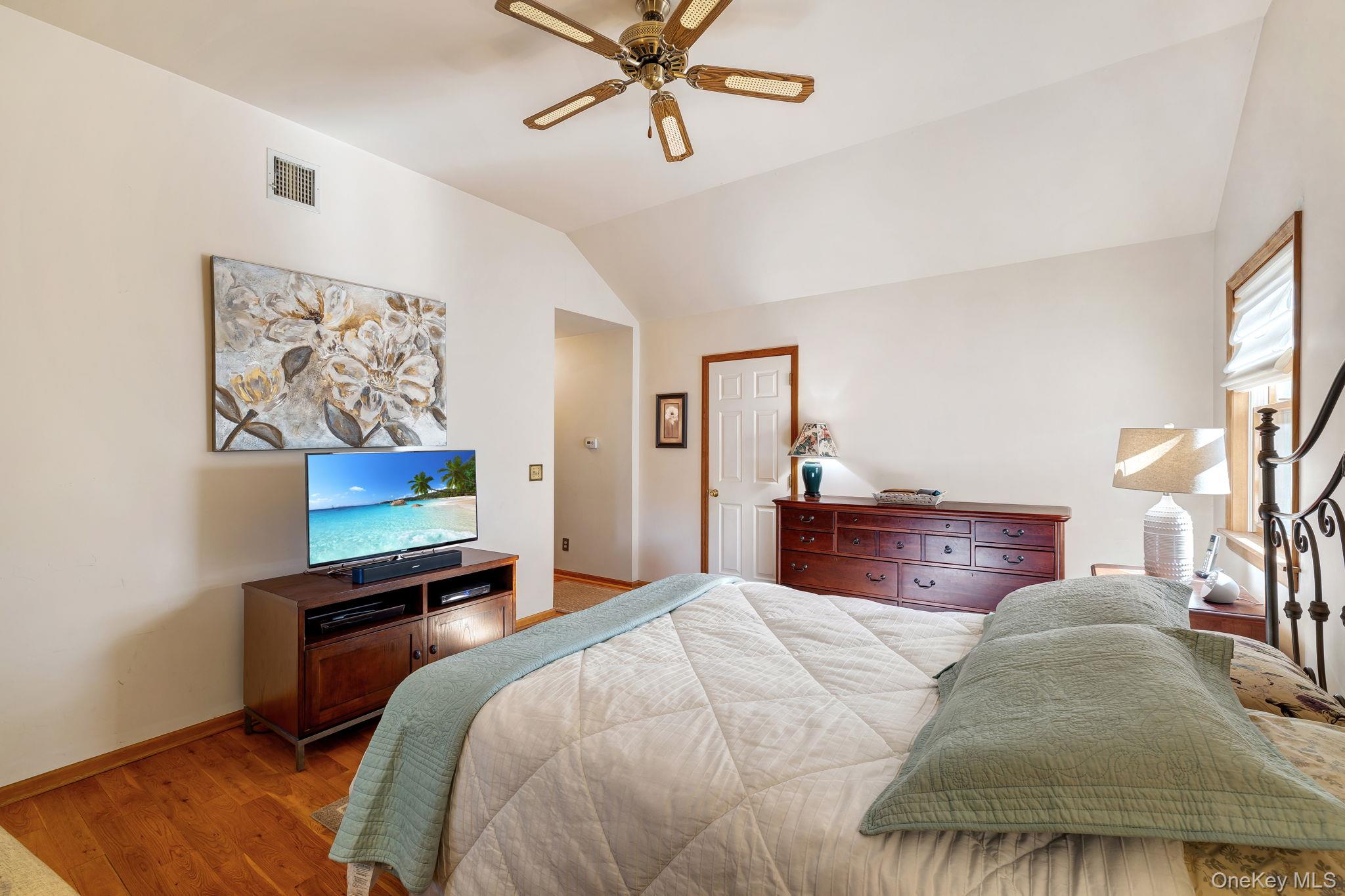 24 Hillcrest Drive, Salisbury Mills, NY 12577