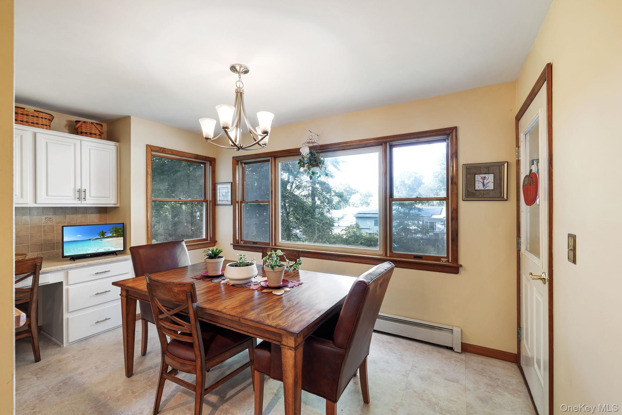 24 Hillcrest Drive, Salisbury Mills, NY 12577