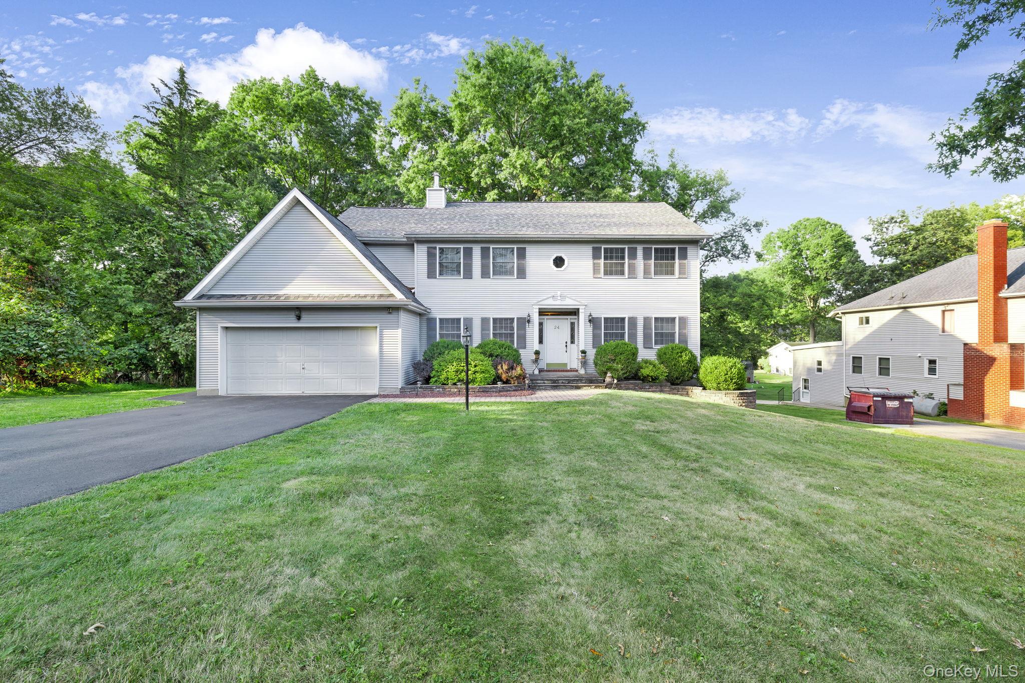 24 Hillcrest Drive, Salisbury Mills, NY 12577