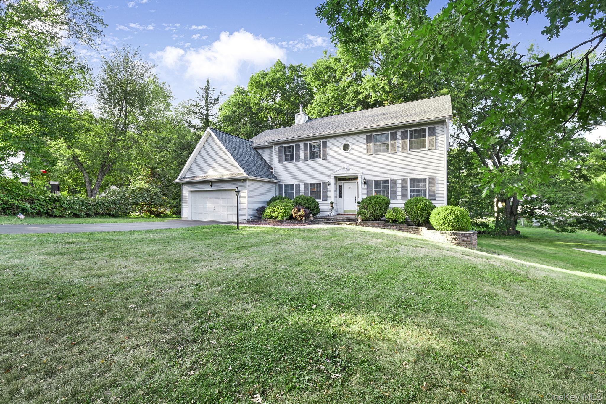 24 Hillcrest Drive, Salisbury Mills, NY 12577