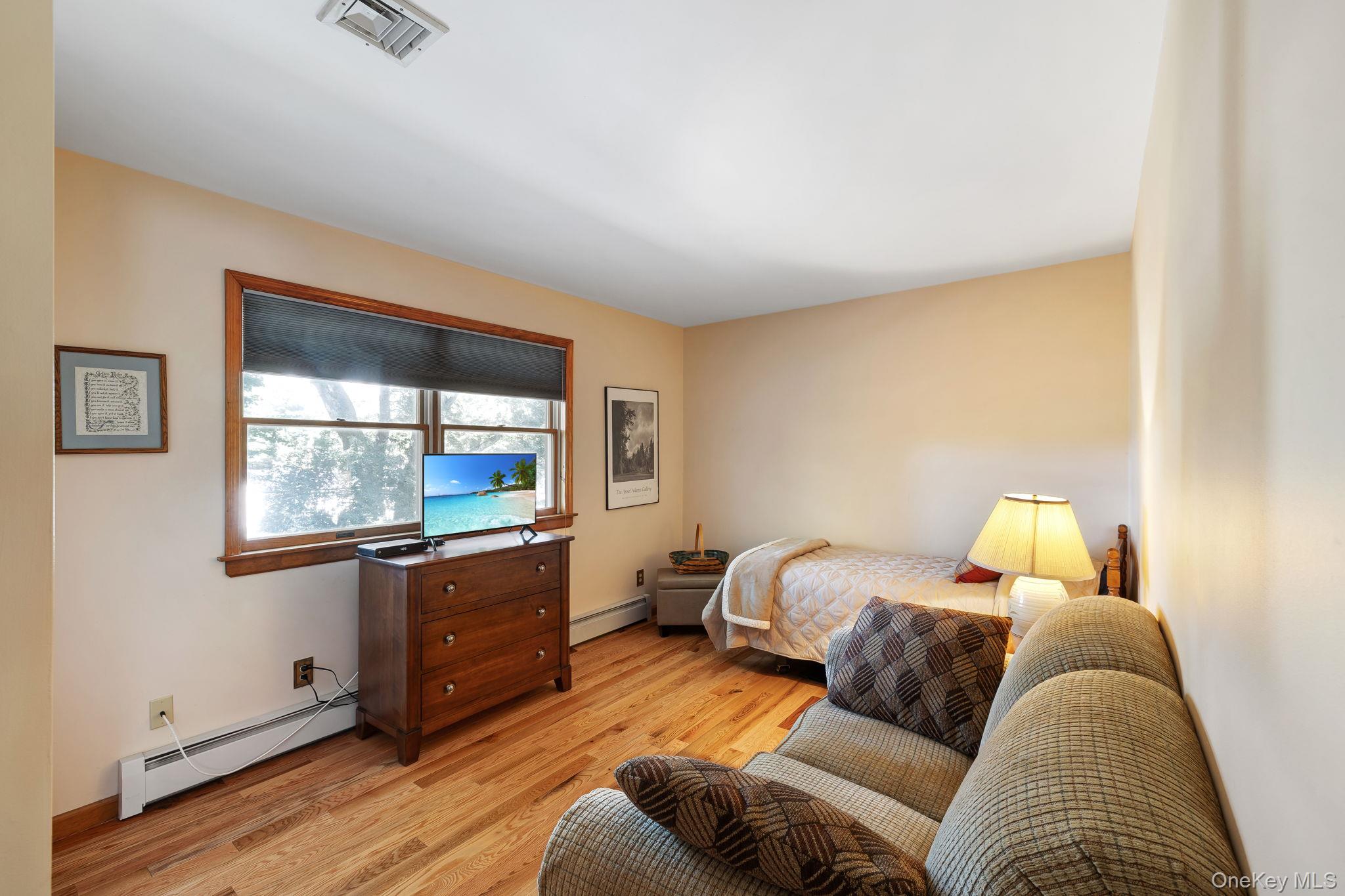 24 Hillcrest Drive, Salisbury Mills, NY 12577