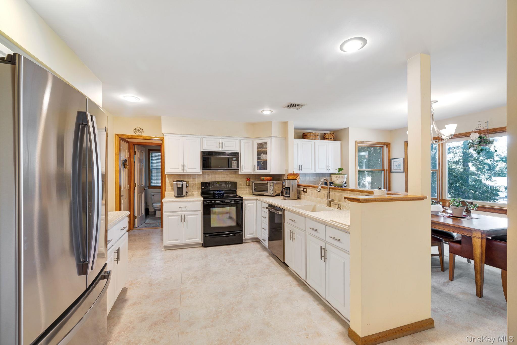 24 Hillcrest Drive, Salisbury Mills, NY 12577