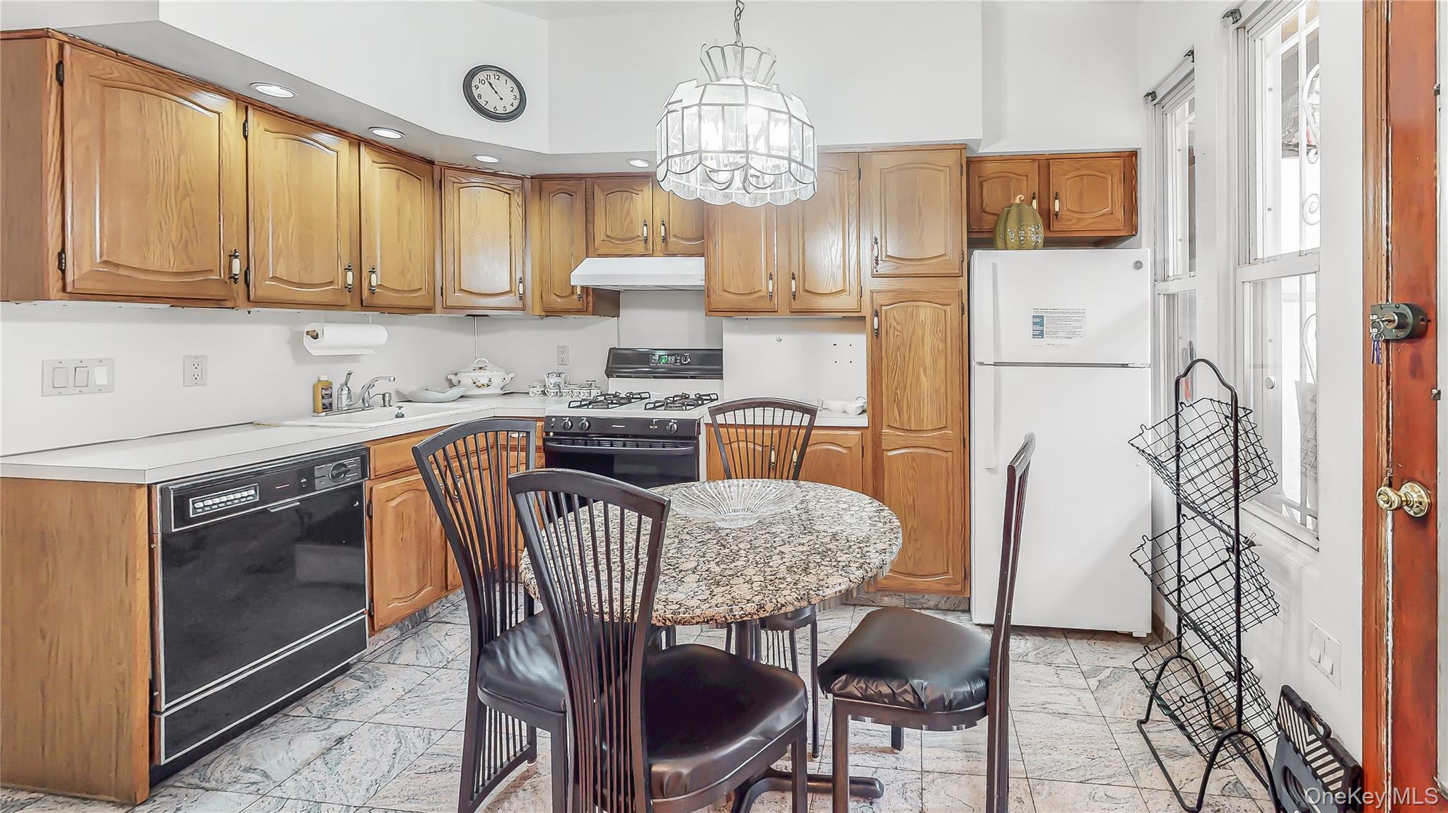 31-71 32 Street, Astoria, NY 11106