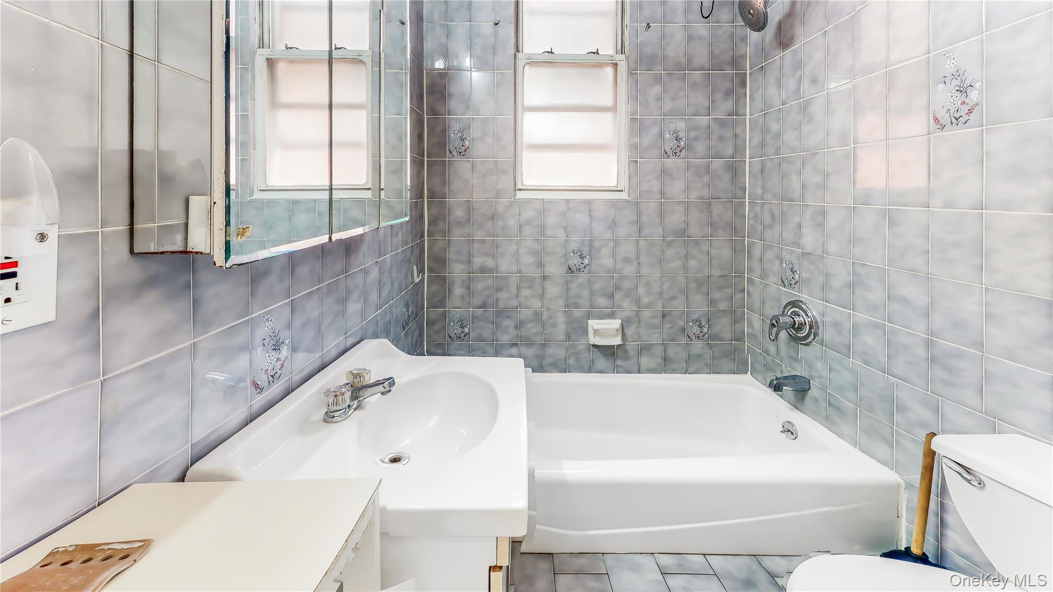 31-71 32 Street, Astoria, NY 11106