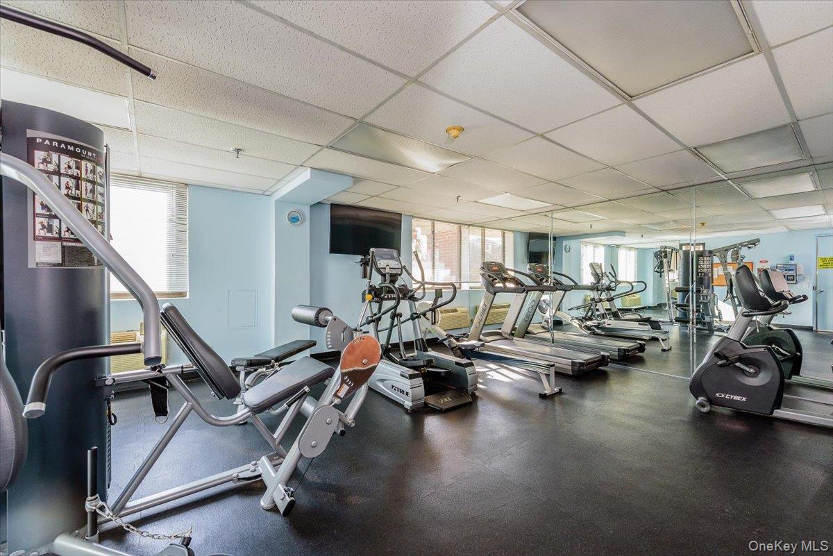 730 W Broadway # 2J, Long Beach, NY 11561