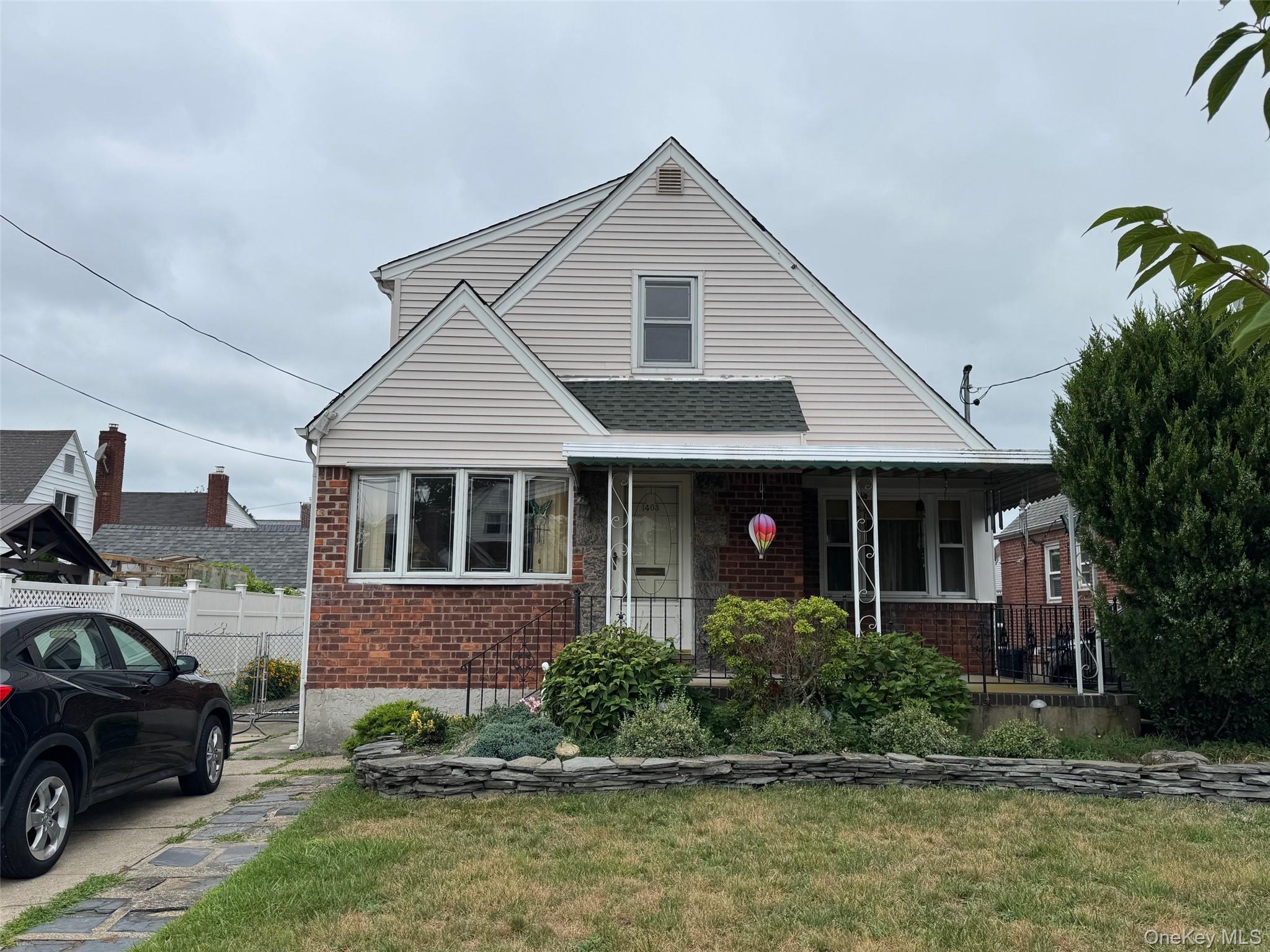 1403 Park Avenue, New Hyde Park, NY 11040