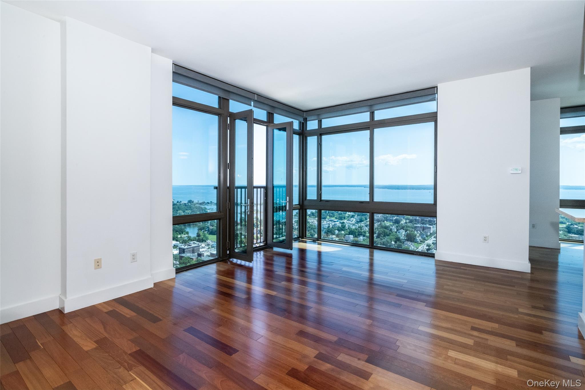 175 Huguenot Street # PH 701, New Rochelle, NY 10801