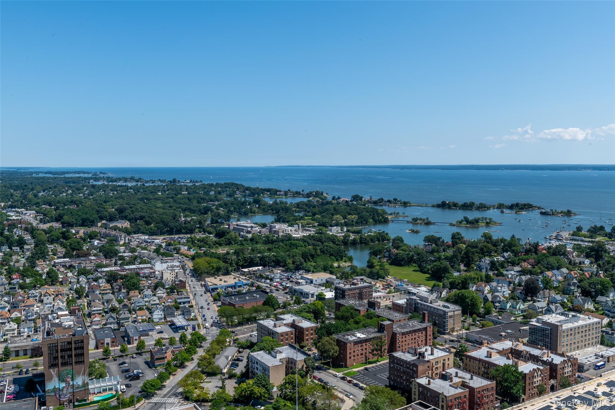 175 Huguenot Street # PH 701, New Rochelle, NY 10801