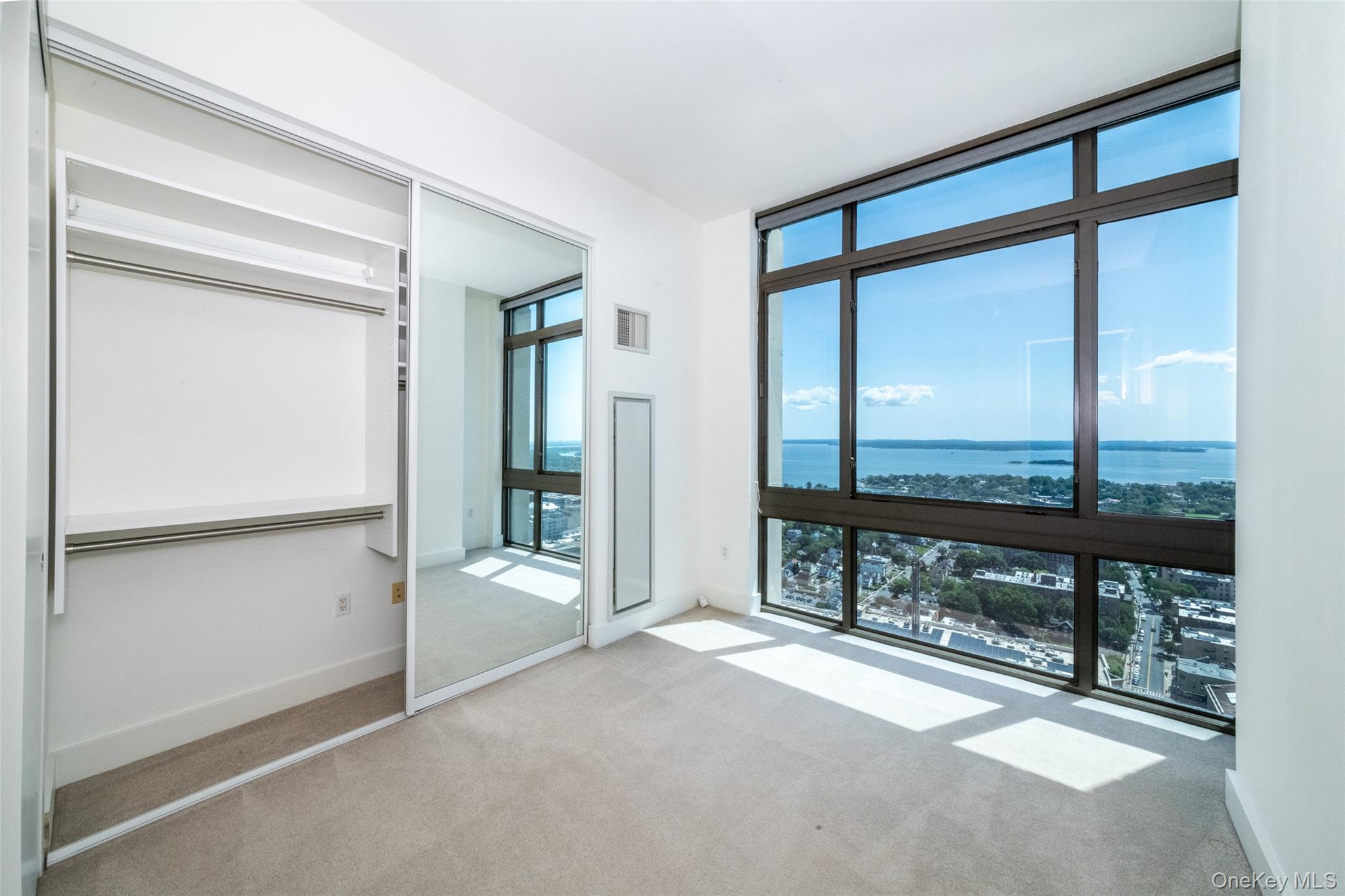 175 Huguenot Street # PH 701, New Rochelle, NY 10801