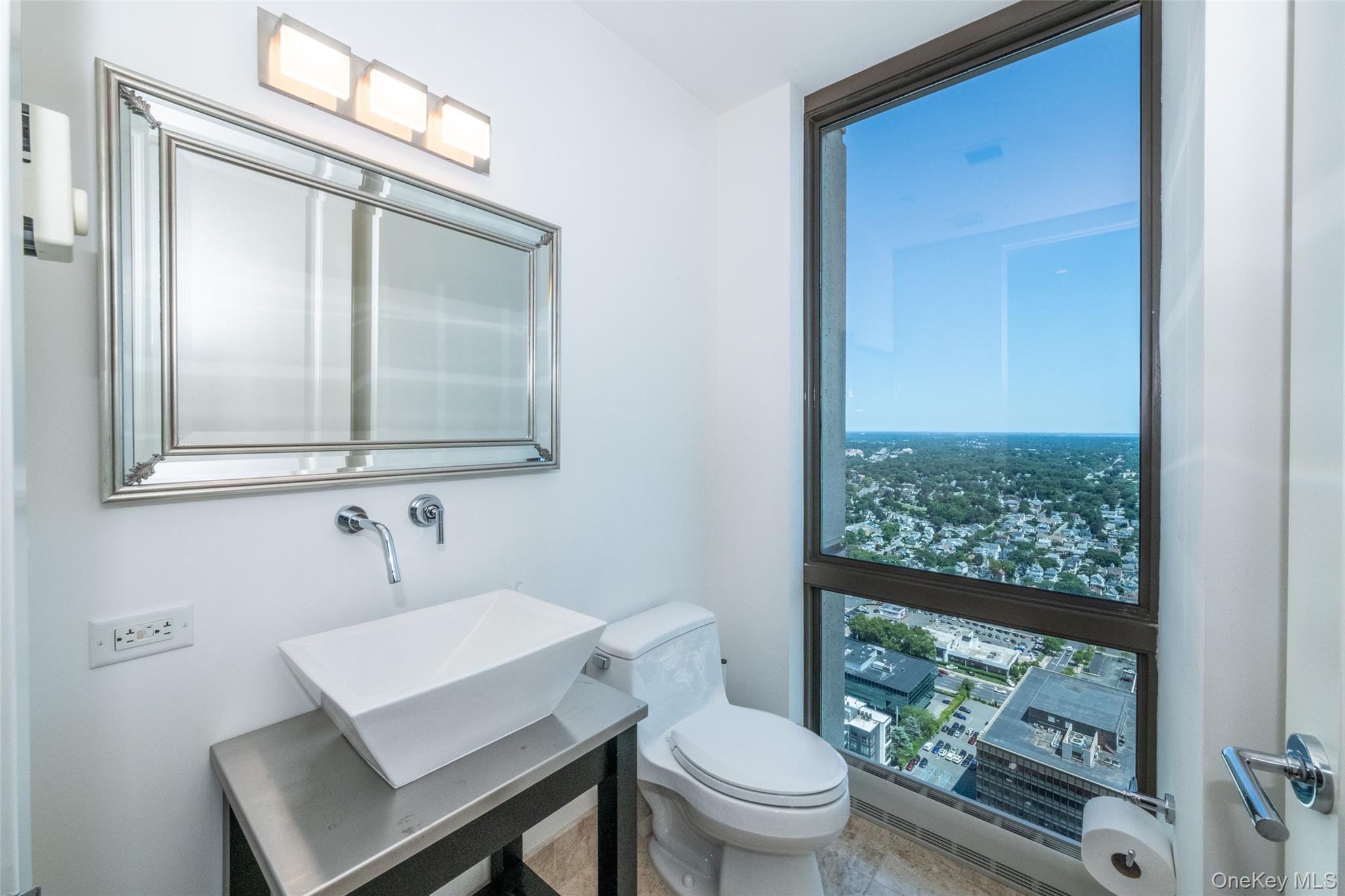 175 Huguenot Street # PH 701, New Rochelle, NY 10801