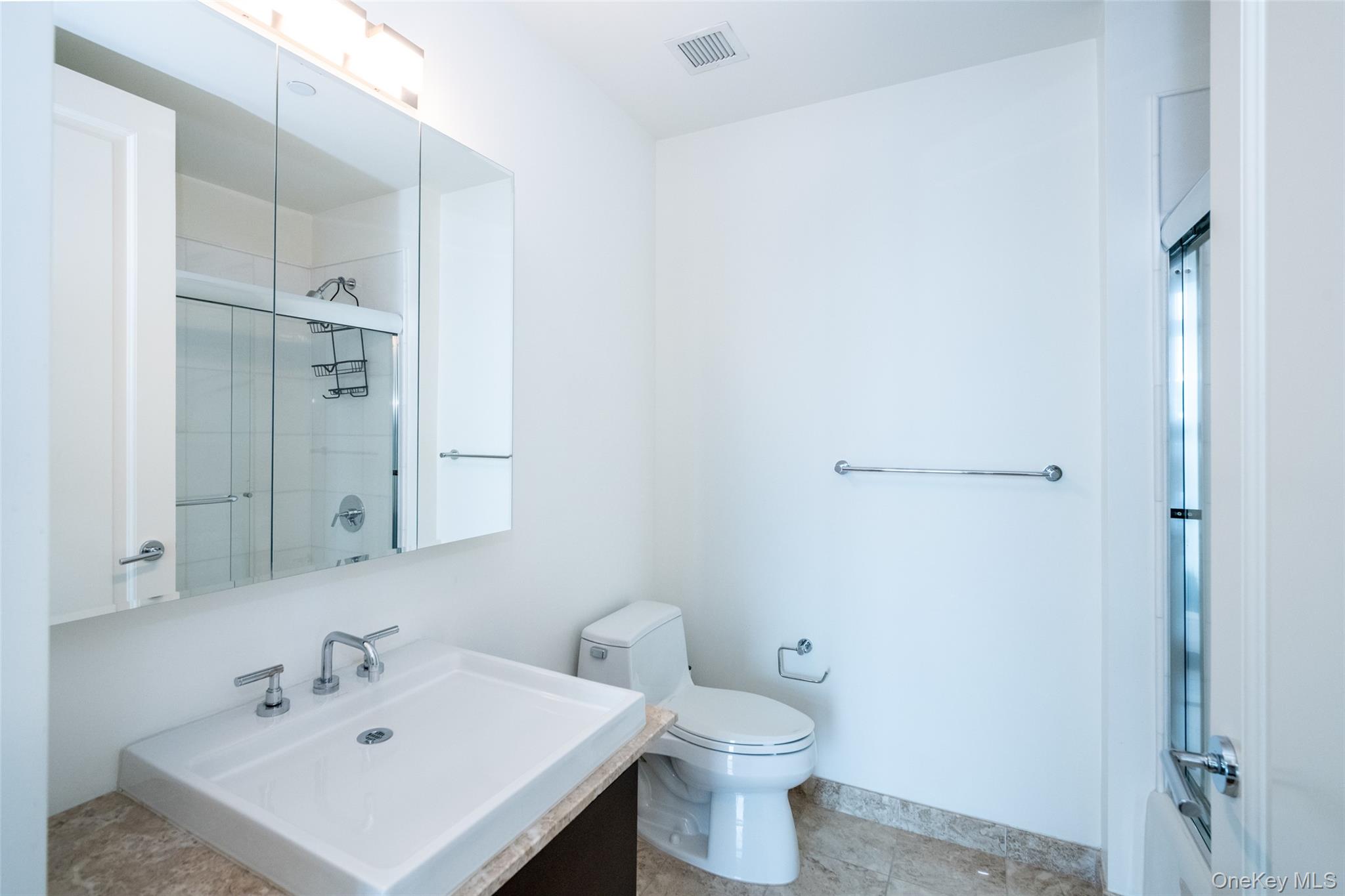 175 Huguenot Street # PH 701, New Rochelle, NY 10801