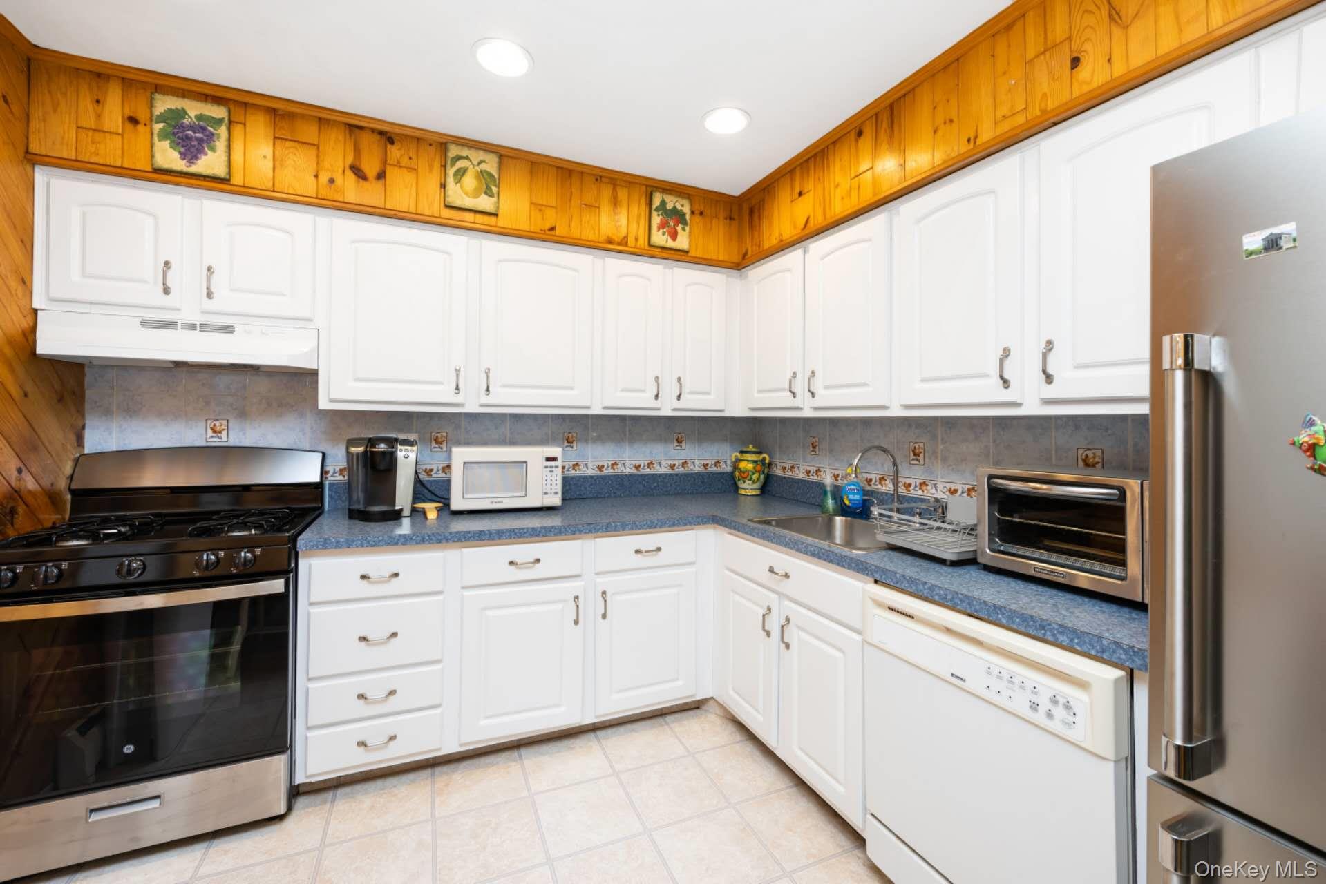 10 Harbour Lane # 5A, Oyster Bay, NY 11771