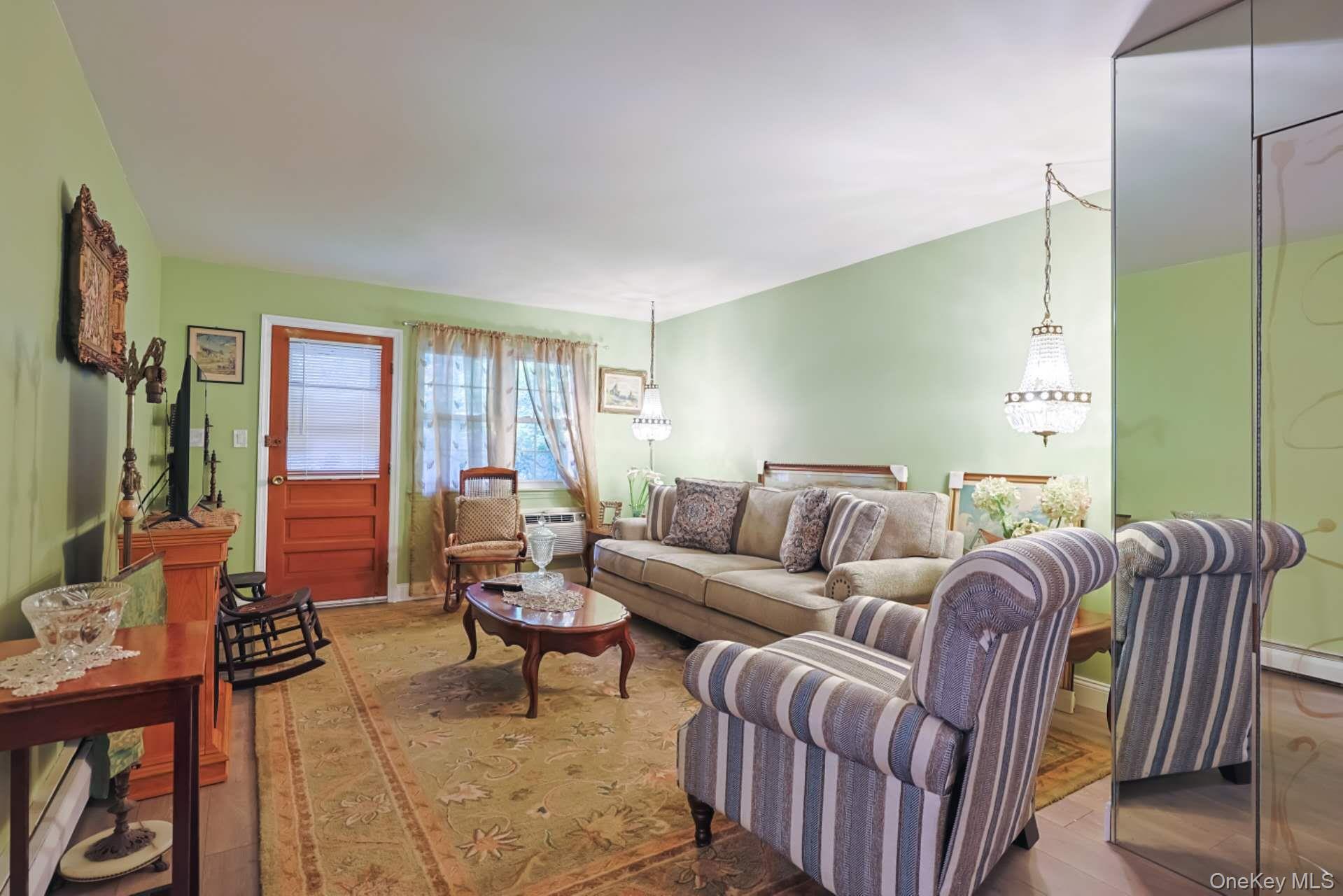 10 Harbour Lane # 5A, Oyster Bay, NY 11771