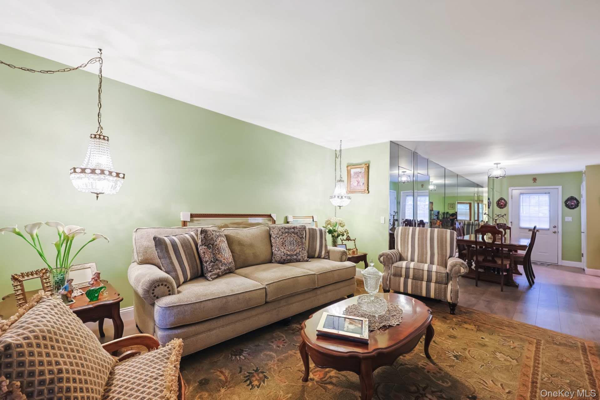 10 Harbour Lane # 5A, Oyster Bay, NY 11771