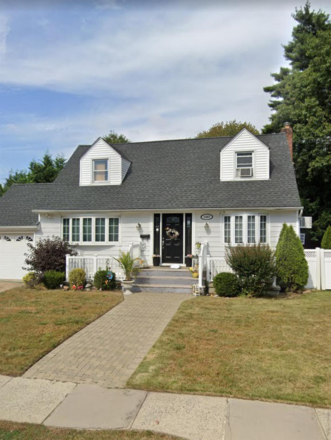 1447 N Jerusalem Road, East Meadow, NY 11554
