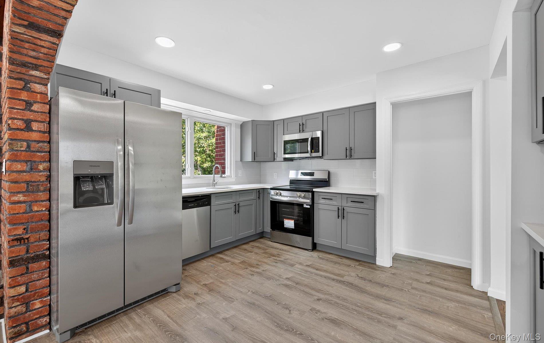 14 Elwin Place, East Northport, NY 11731