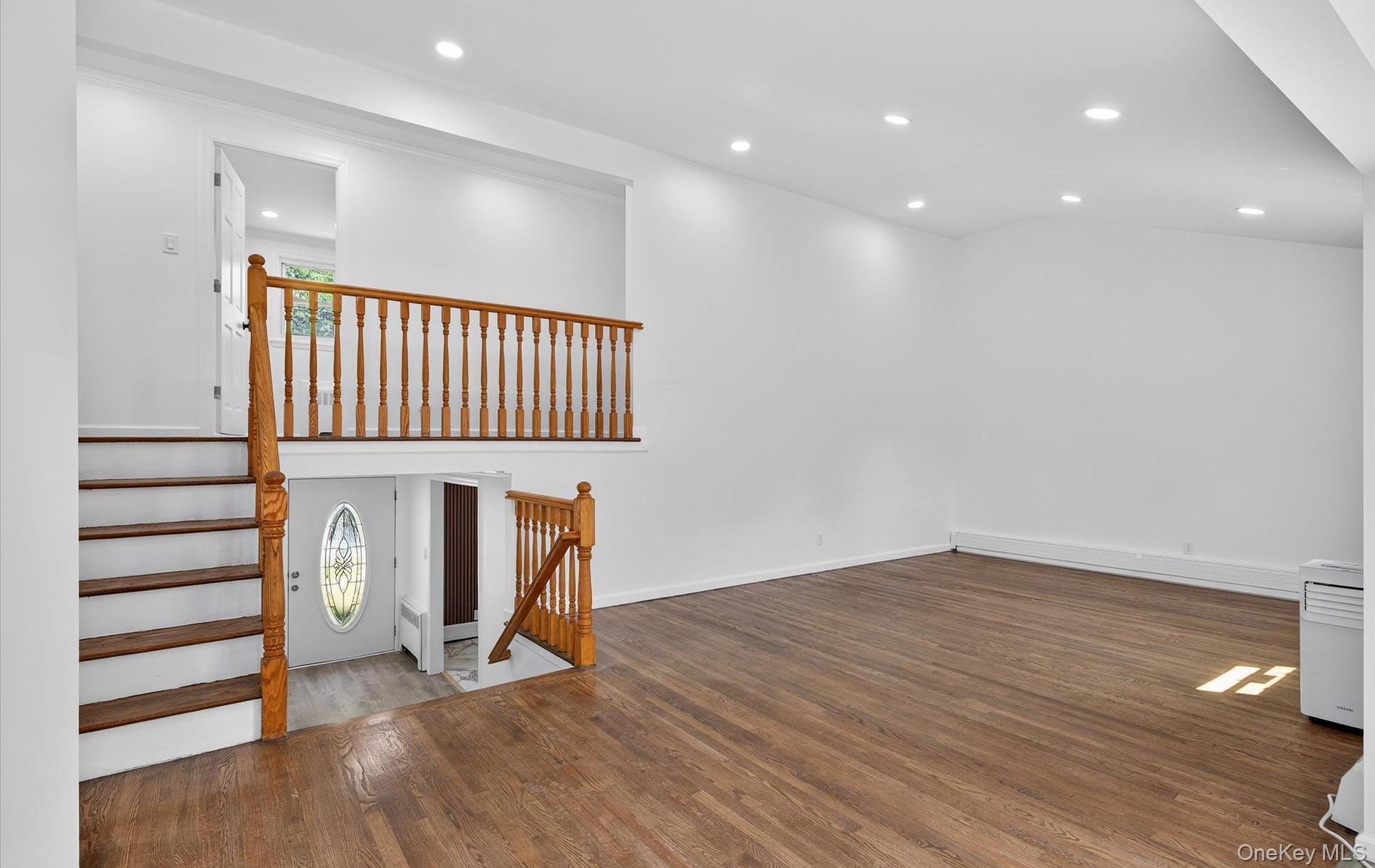 14 Elwin Place, East Northport, NY 11731