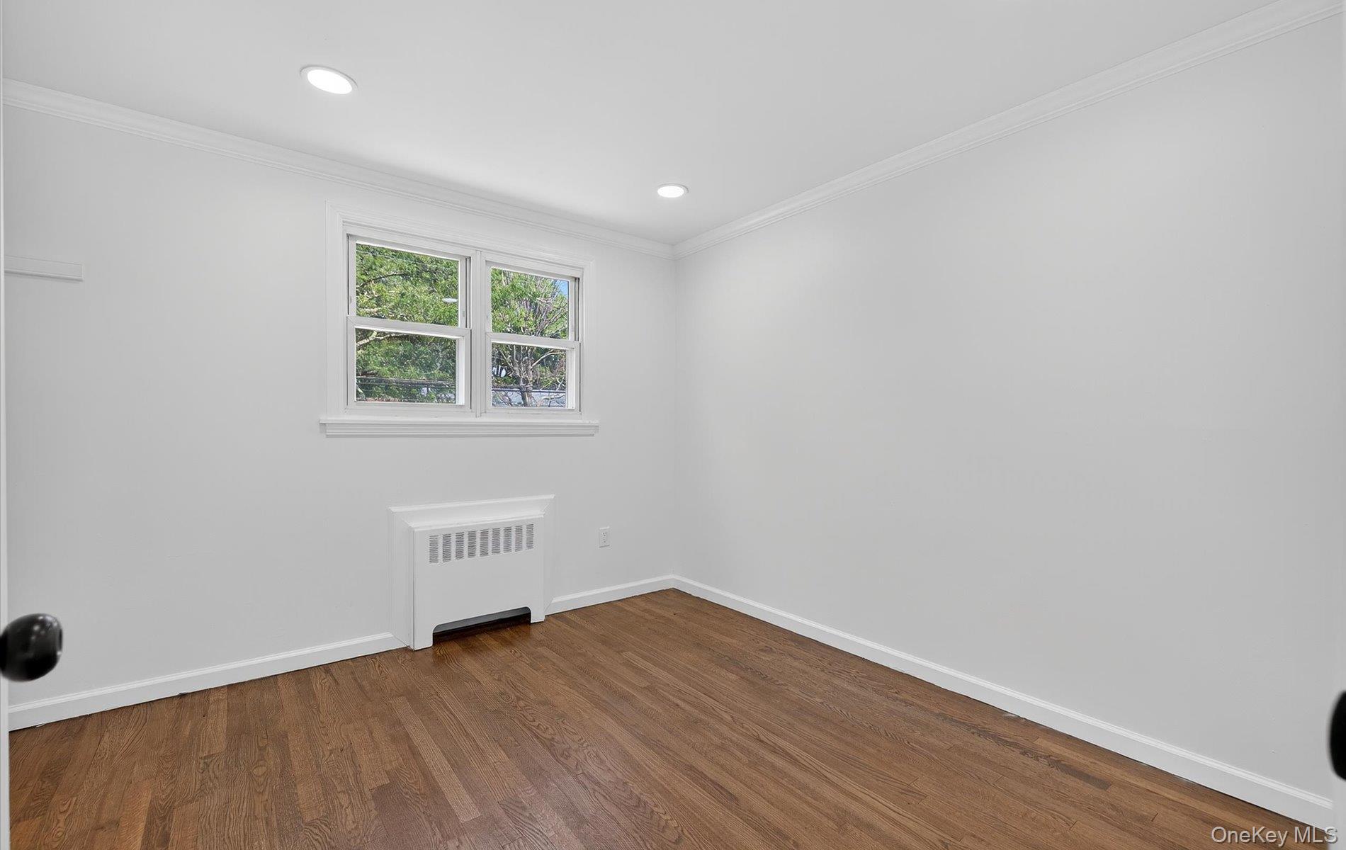 14 Elwin Place, East Northport, NY 11731