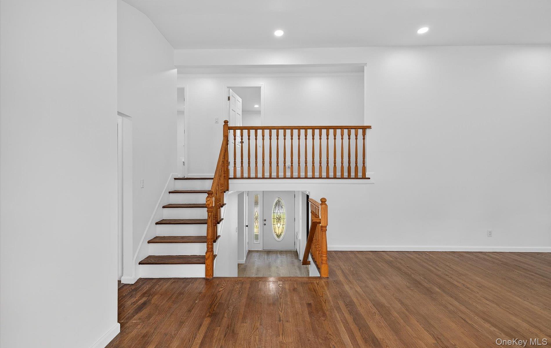 14 Elwin Place, East Northport, NY 11731