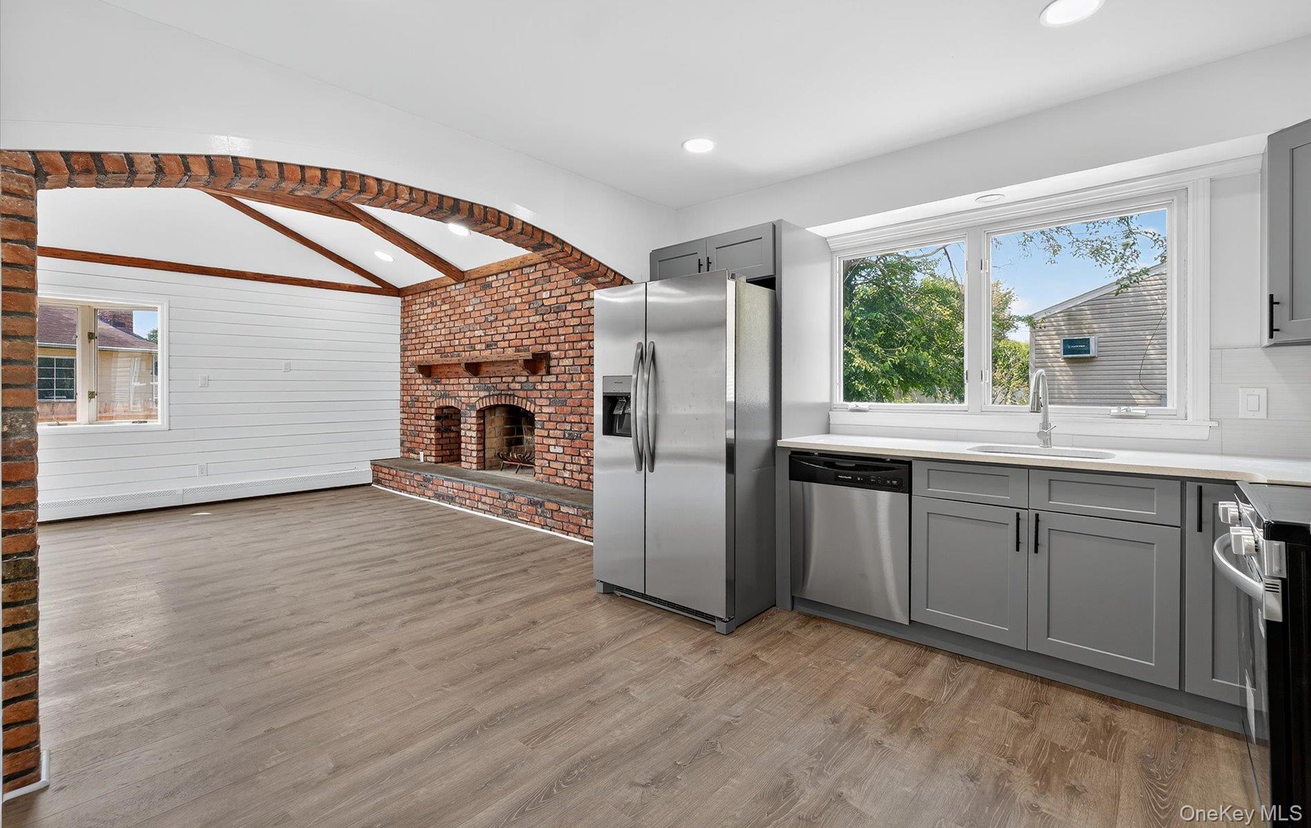 14 Elwin Place, East Northport, NY 11731