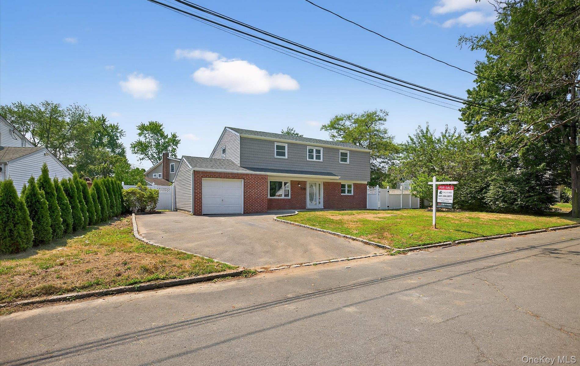 14 Elwin Place, East Northport, NY 11731