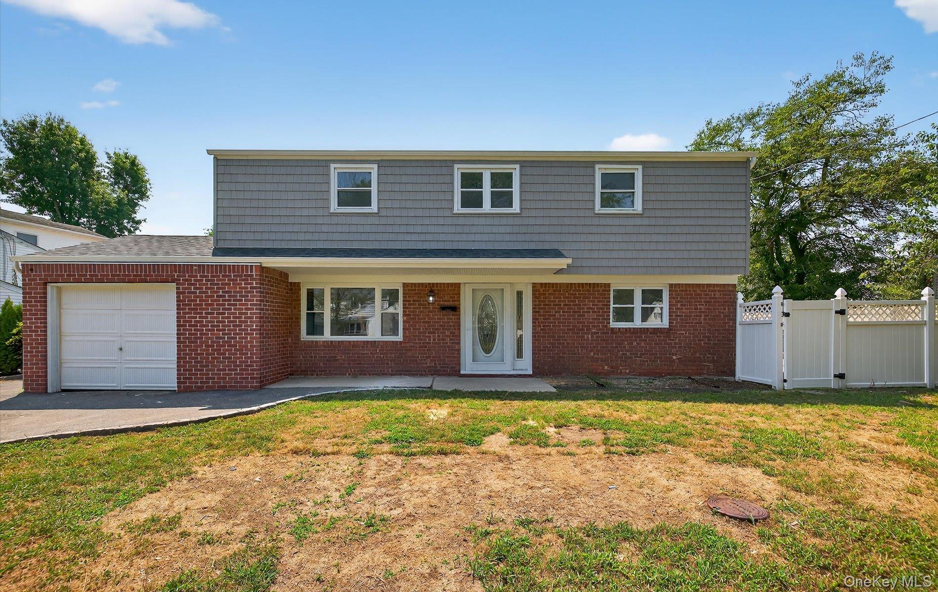 14 Elwin Place, East Northport, NY 11731